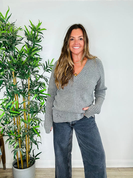 V-Neck Merino Wool Jumper - Size M