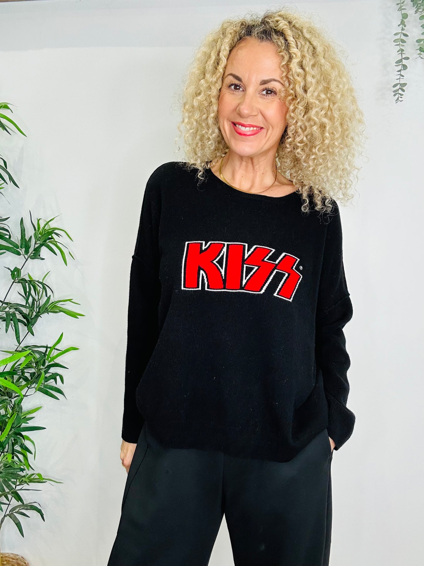 Kiss Jumper - Size L