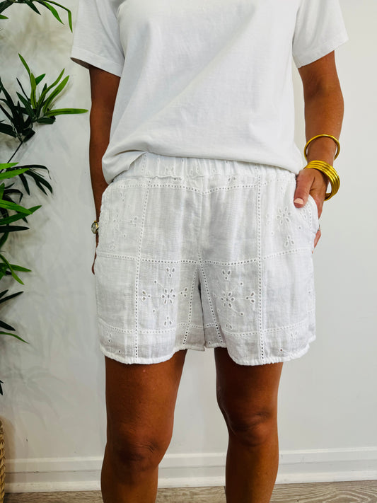 Broderie Shorts - Size S