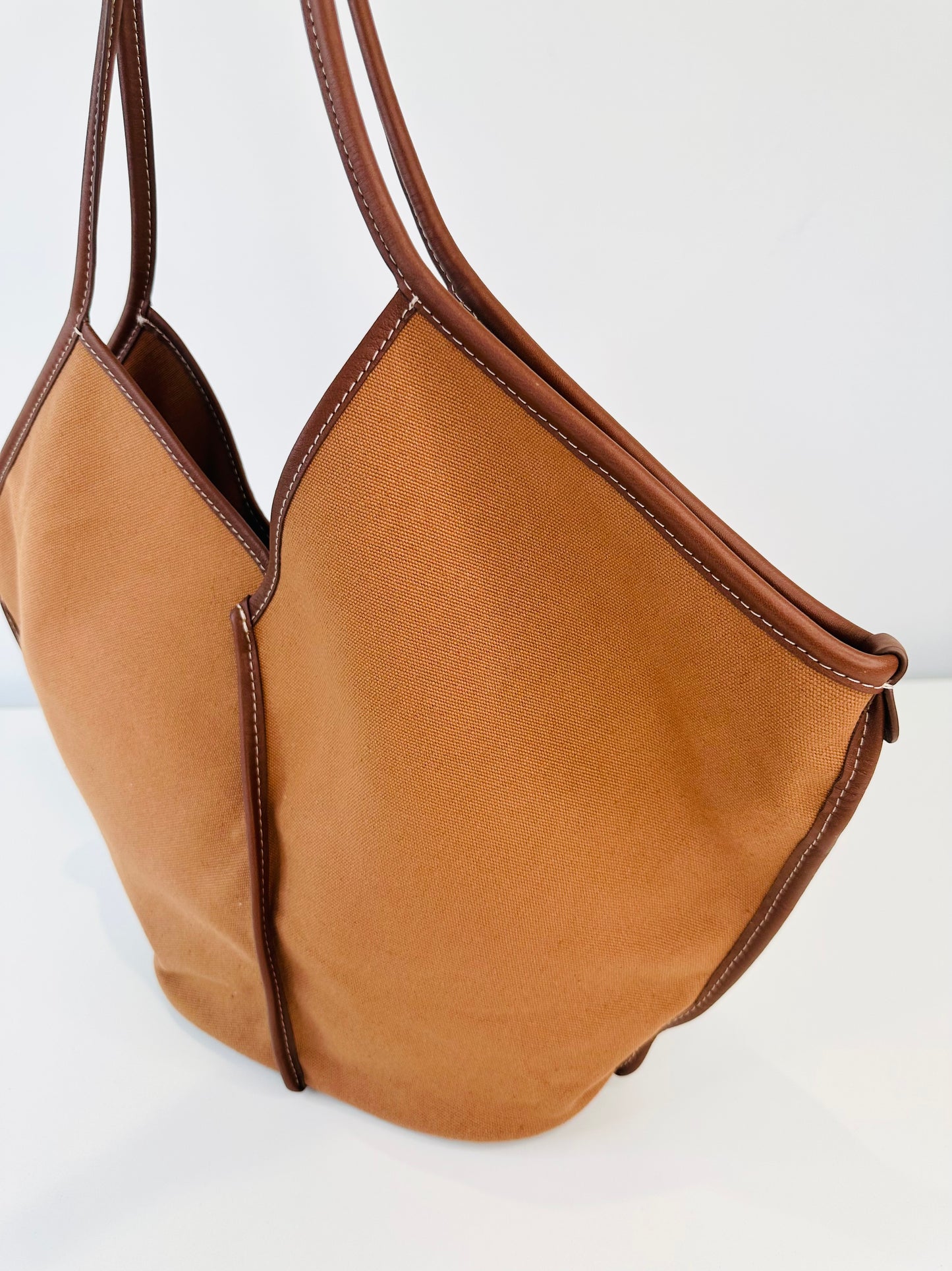 Callela Shoulder Bag