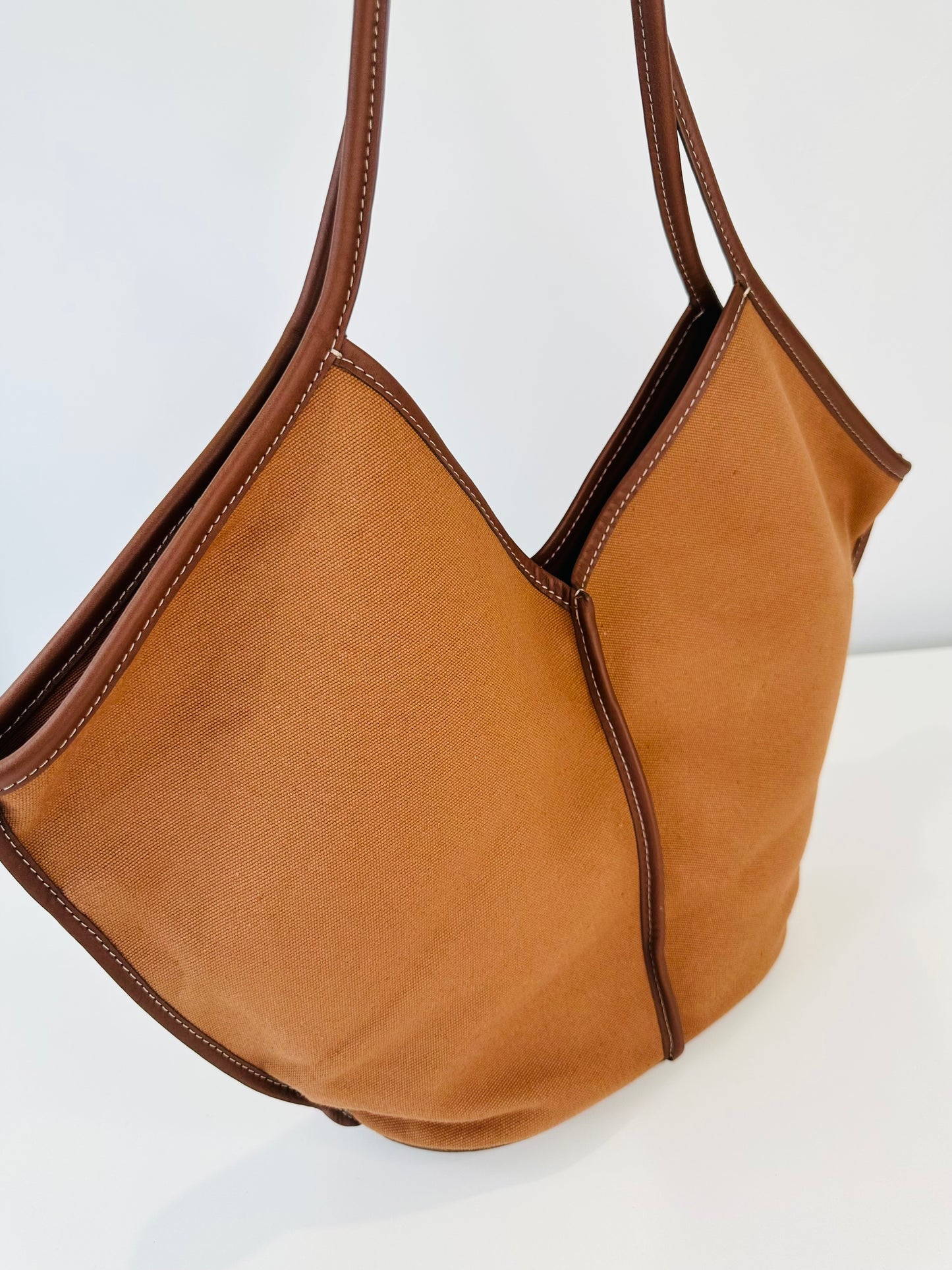 Callela Shoulder Bag