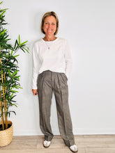 Load image into Gallery viewer, Check Wool Trousers - Size 38
