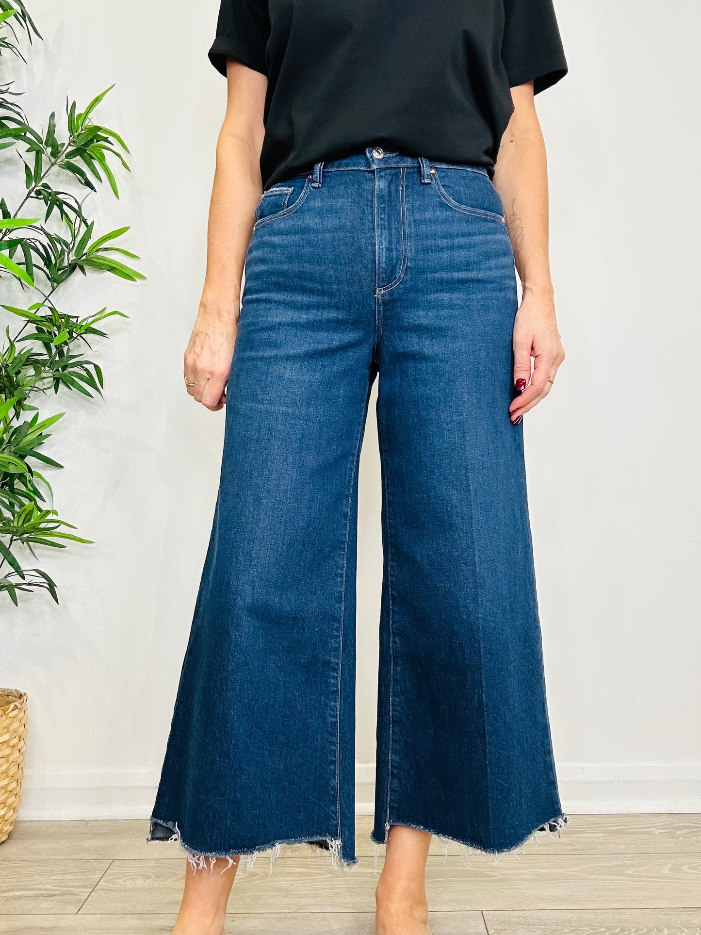 Harper Frayed Jeans - Size 26