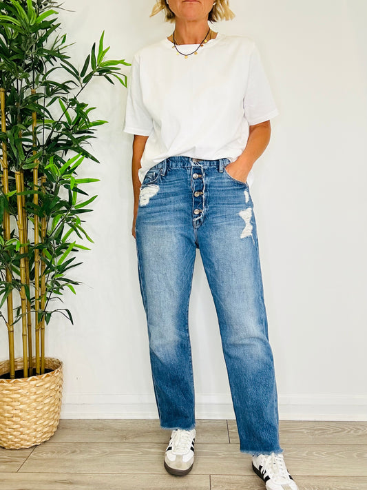 Distressed Boyfriend Jeans - Size 30