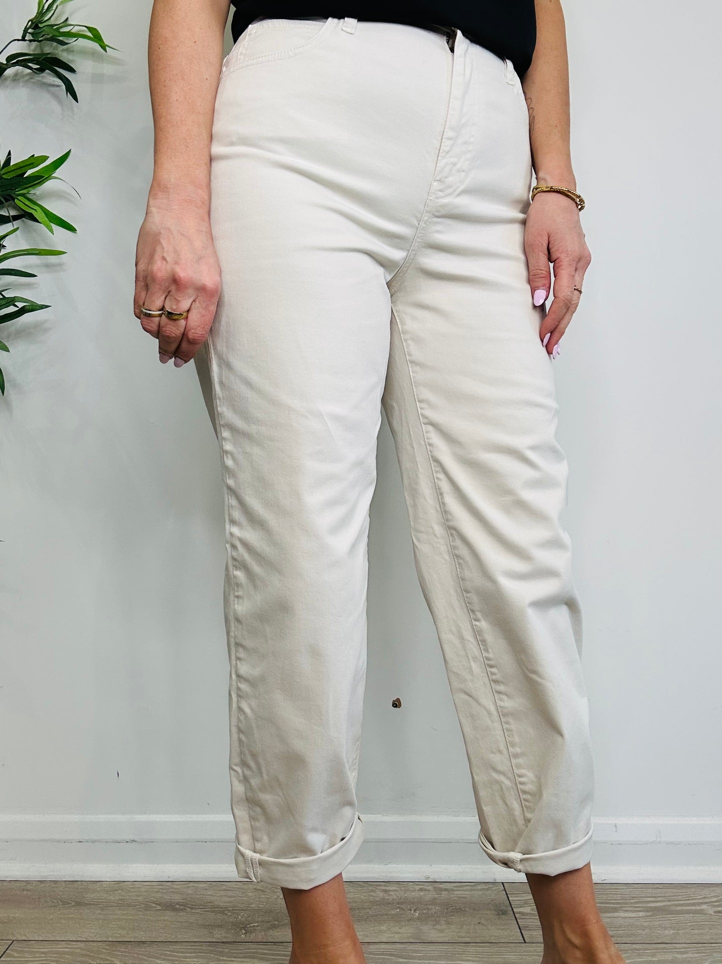 Ultra High Rise Barrel Trousers - Size 28