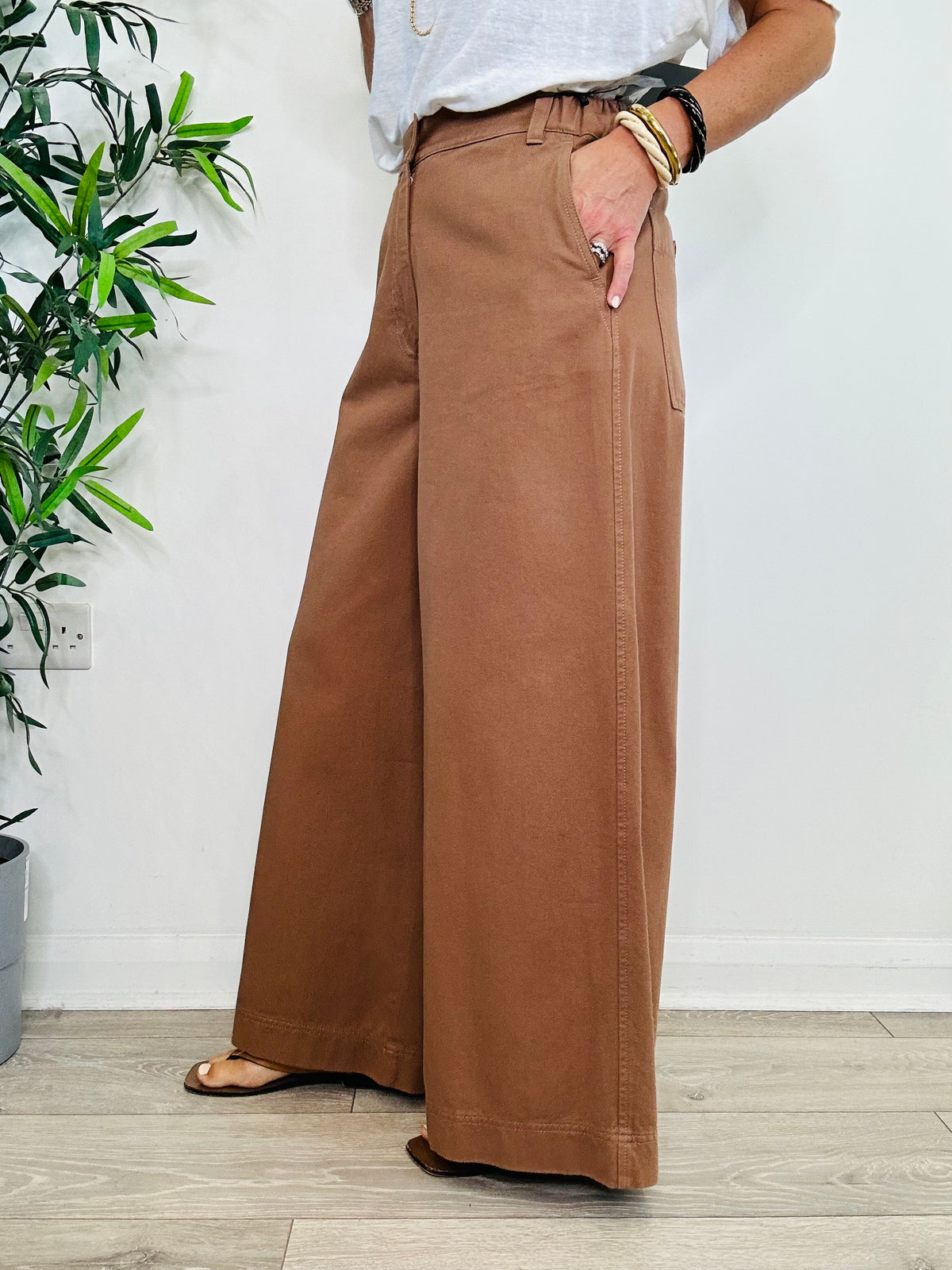 Cropped Wide Leg Trousers - Size 10