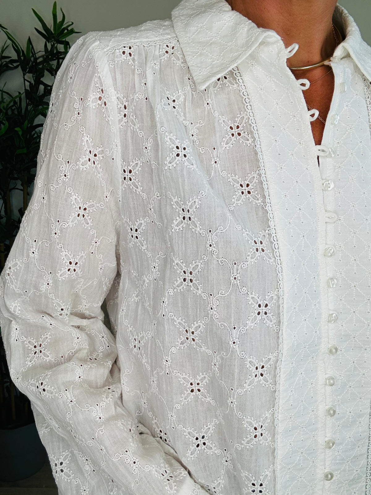 Broderie Blouse - Size 14