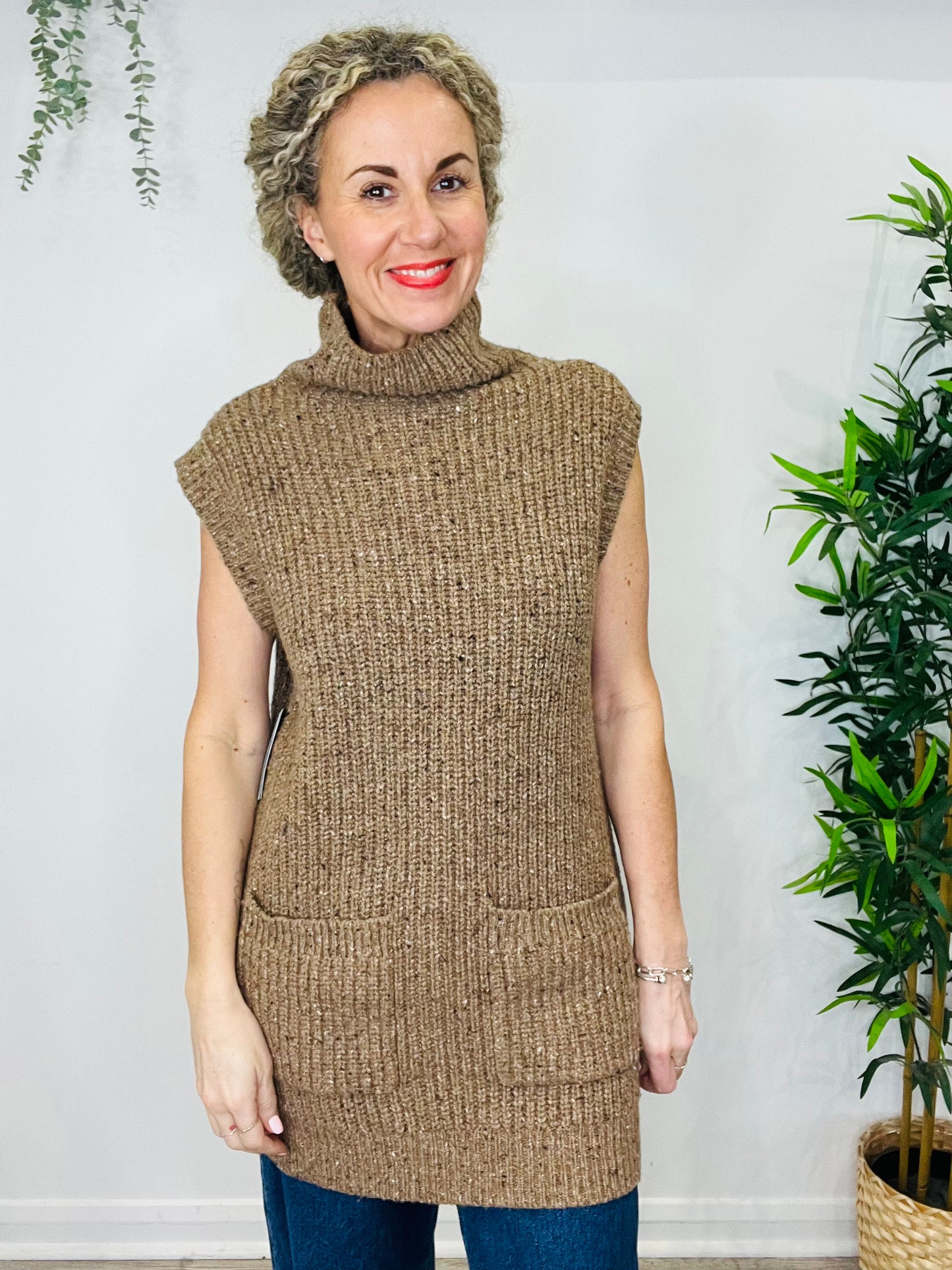 Knitted Longline Vest - Size XS