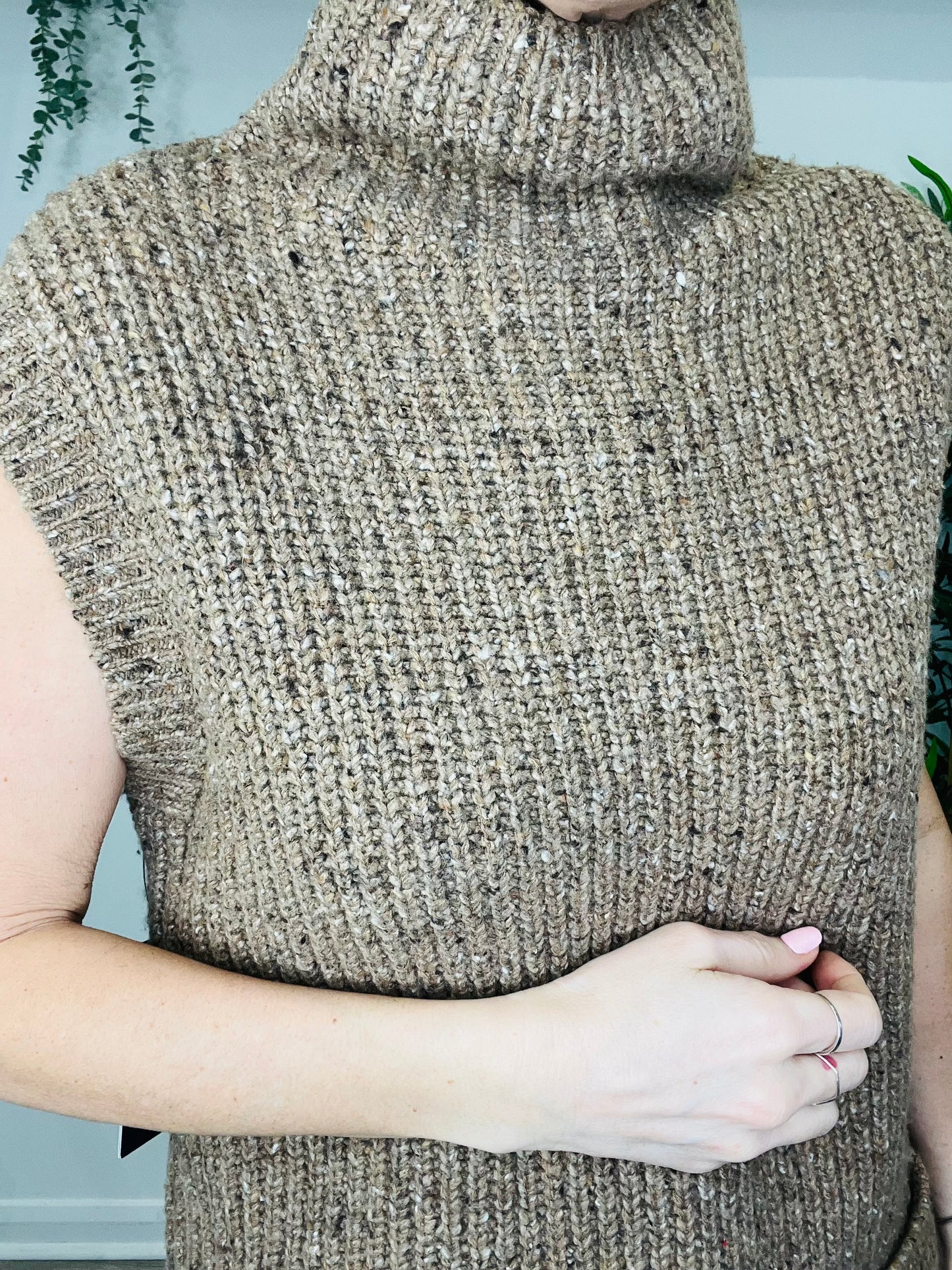 Knitted Longline Vest - Size XS