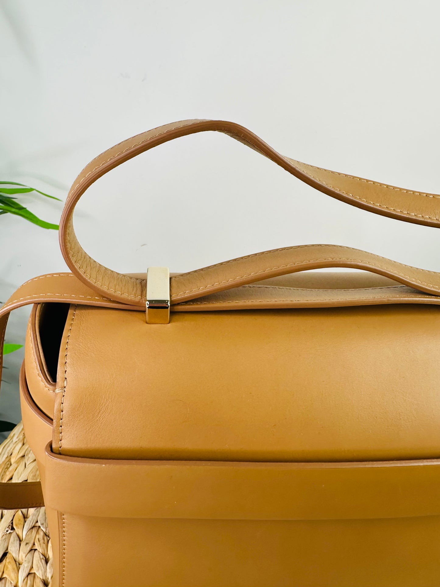 Nacha Leather Crossbody Bag