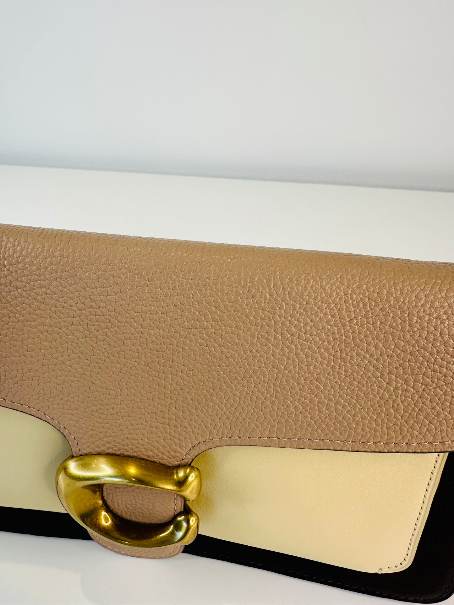 Tabby Shoulder Bag 26