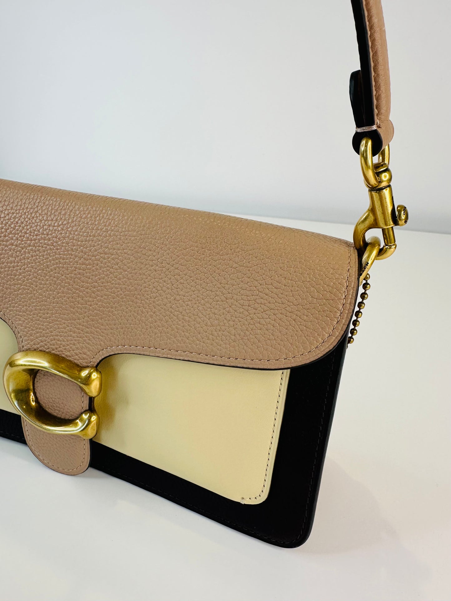 Tabby Shoulder Bag 26