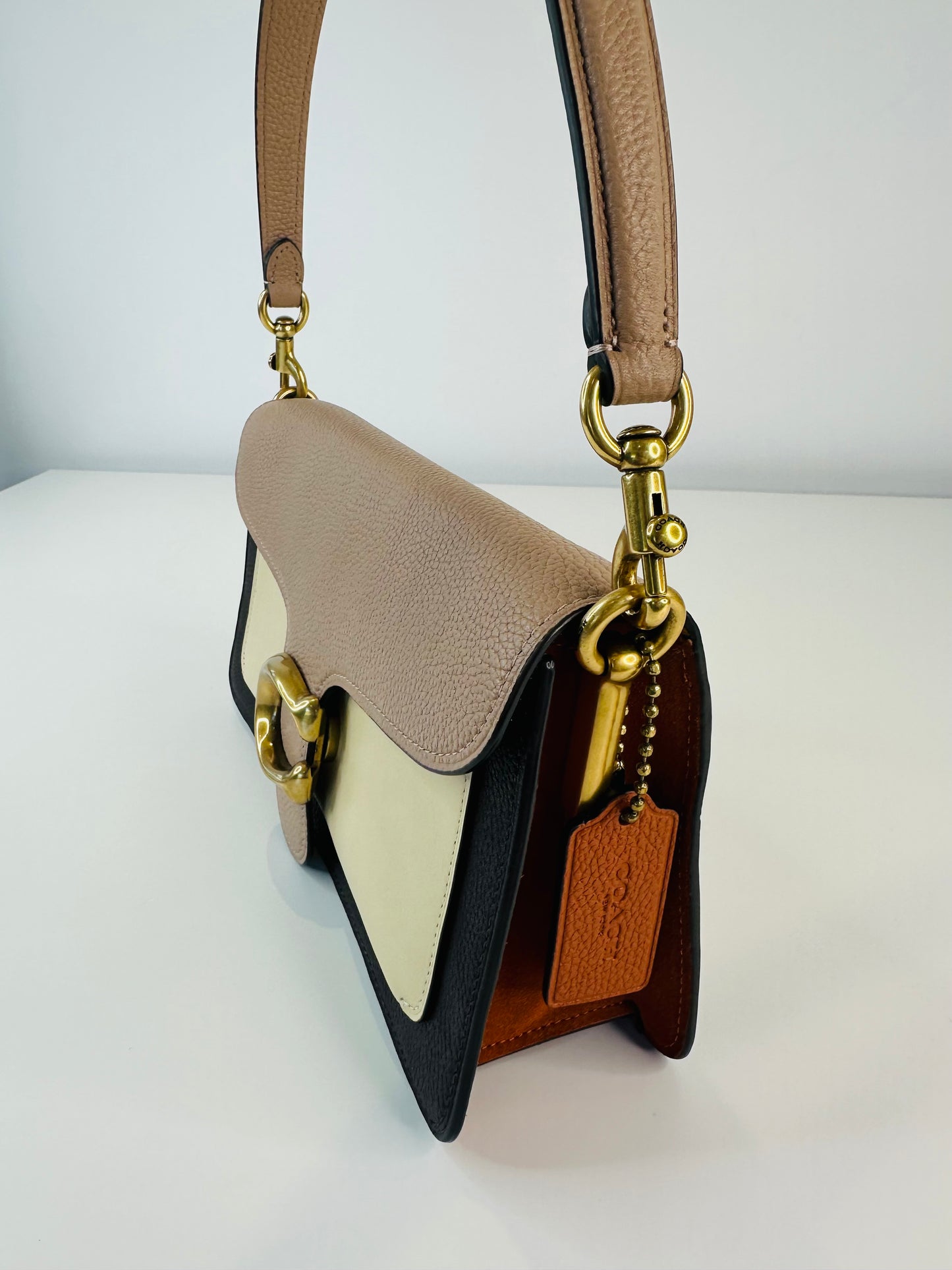 Tabby Shoulder Bag 26