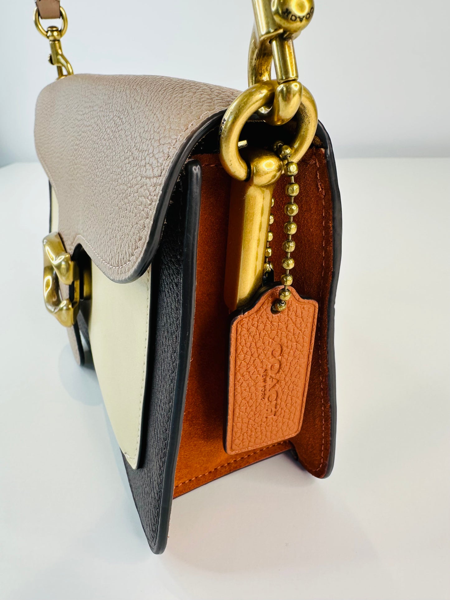 Tabby Shoulder Bag 26