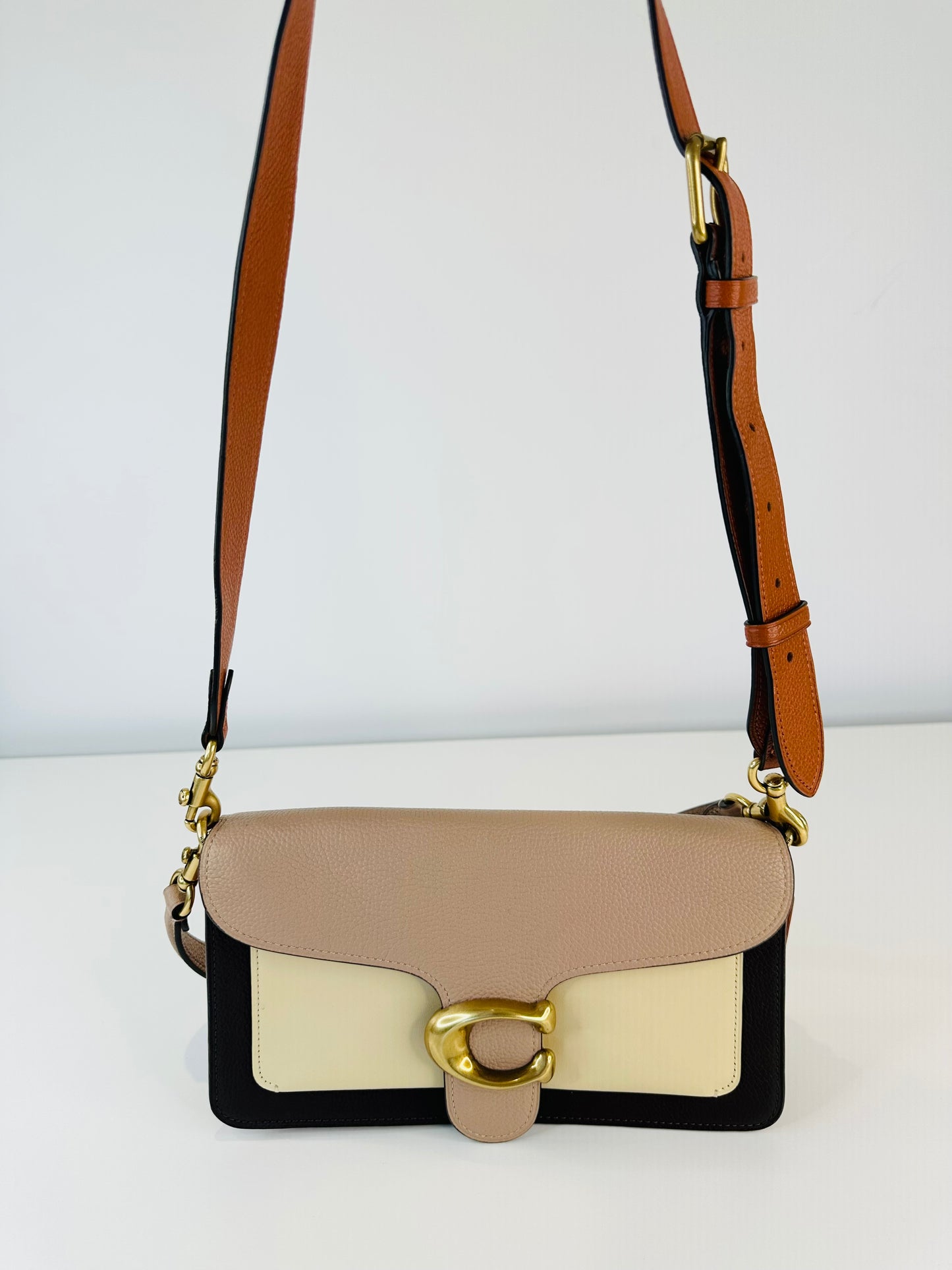 Tabby Shoulder Bag 26