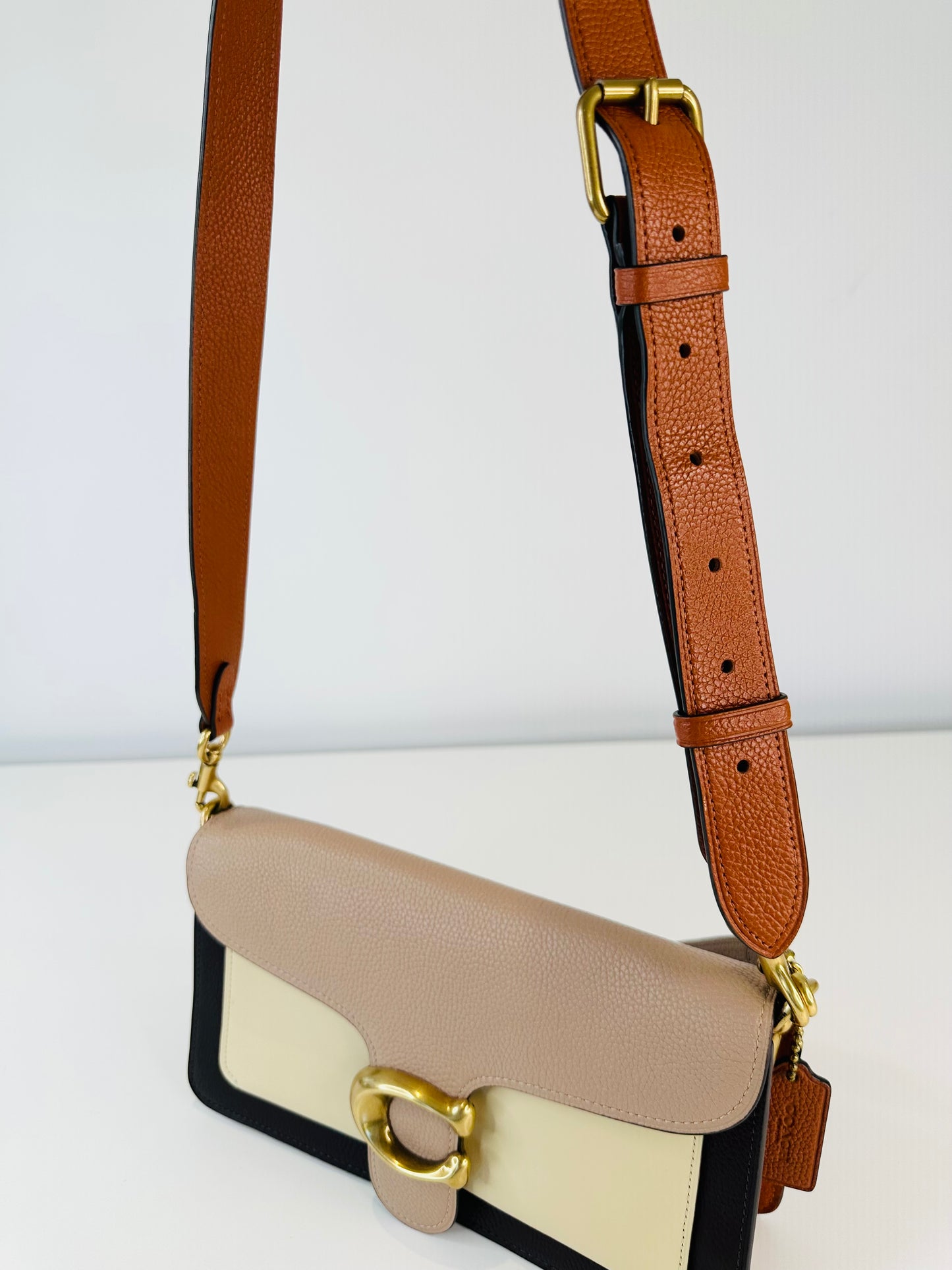 Tabby Shoulder Bag 26