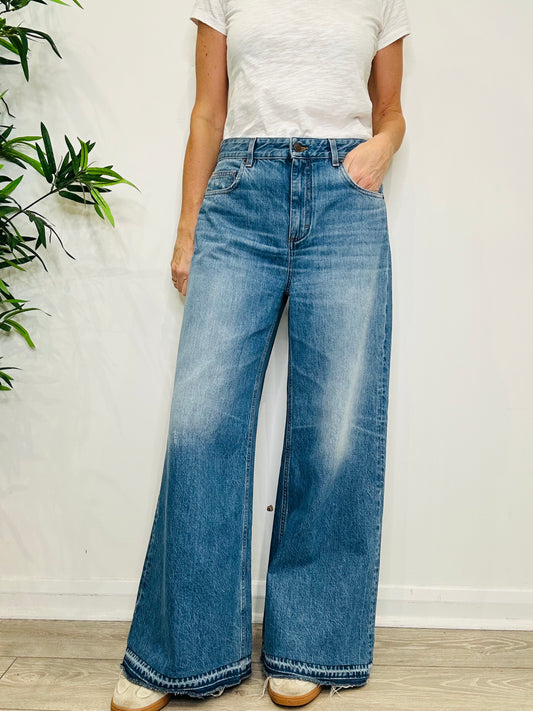Wide Leg Jeans - Size 31