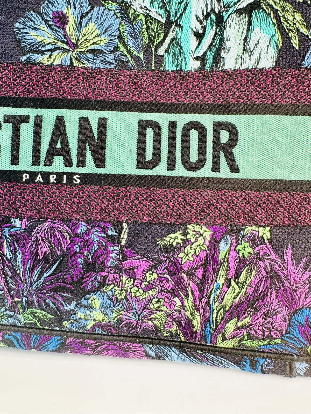 Medium Toile de Jouy Voyage Book Tote