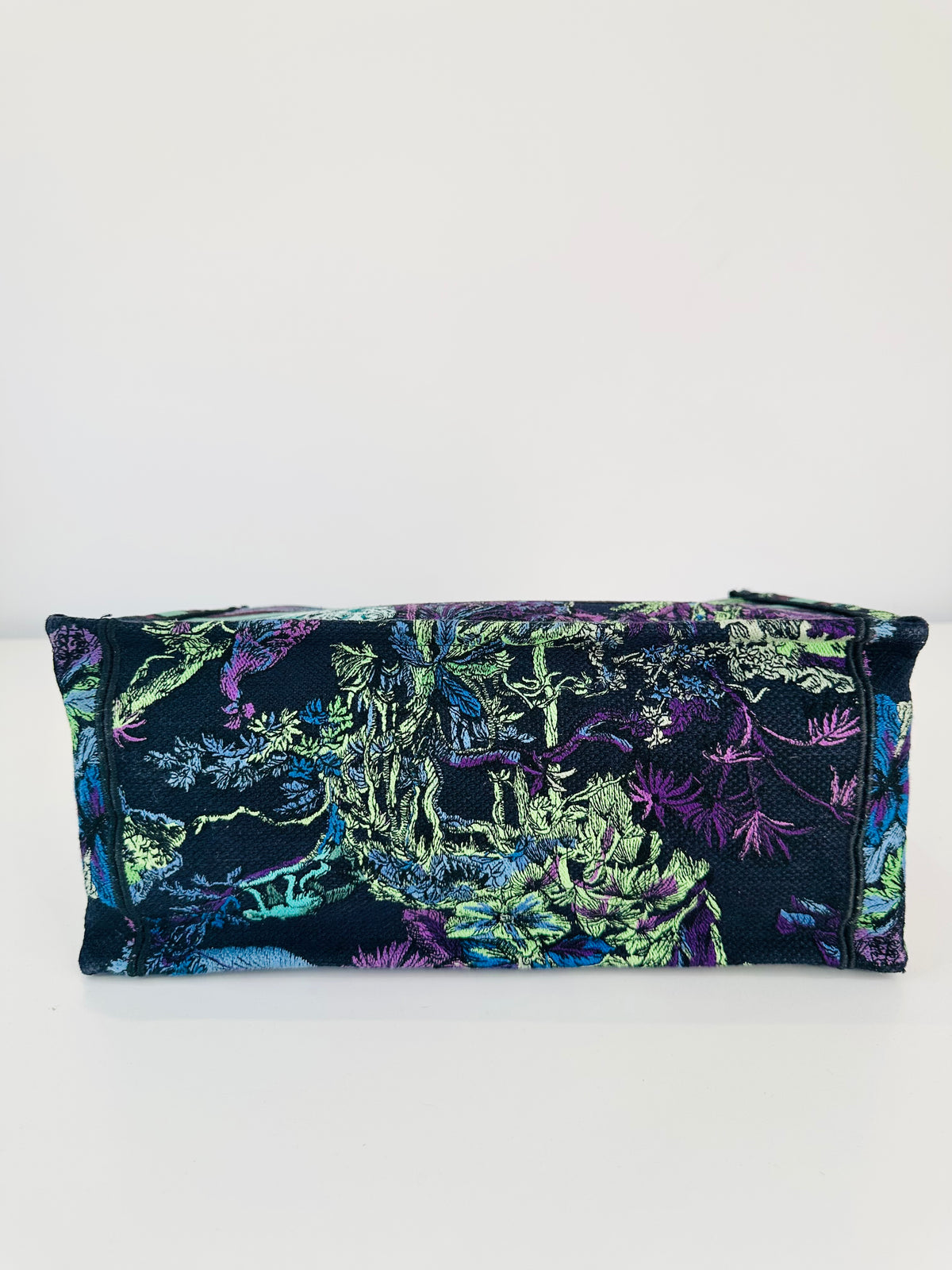 Medium Toile de Jouy Voyage Book Tote