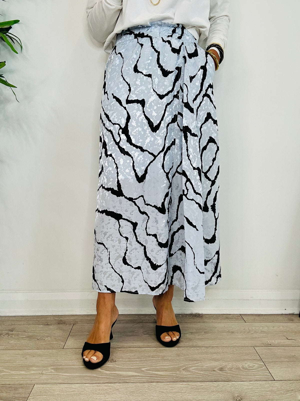 Patterned Midi Skirt - Size 34