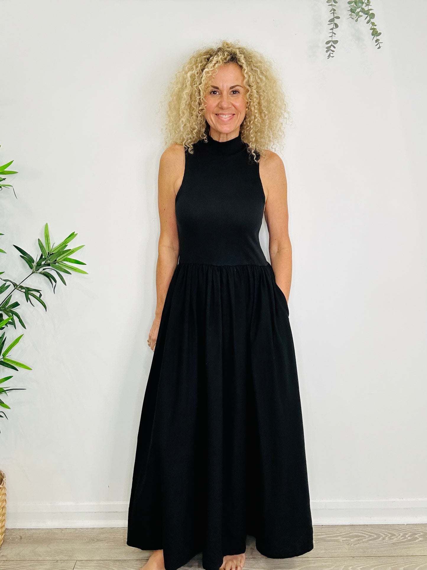 Sleeveless Maxi Dress - Size L