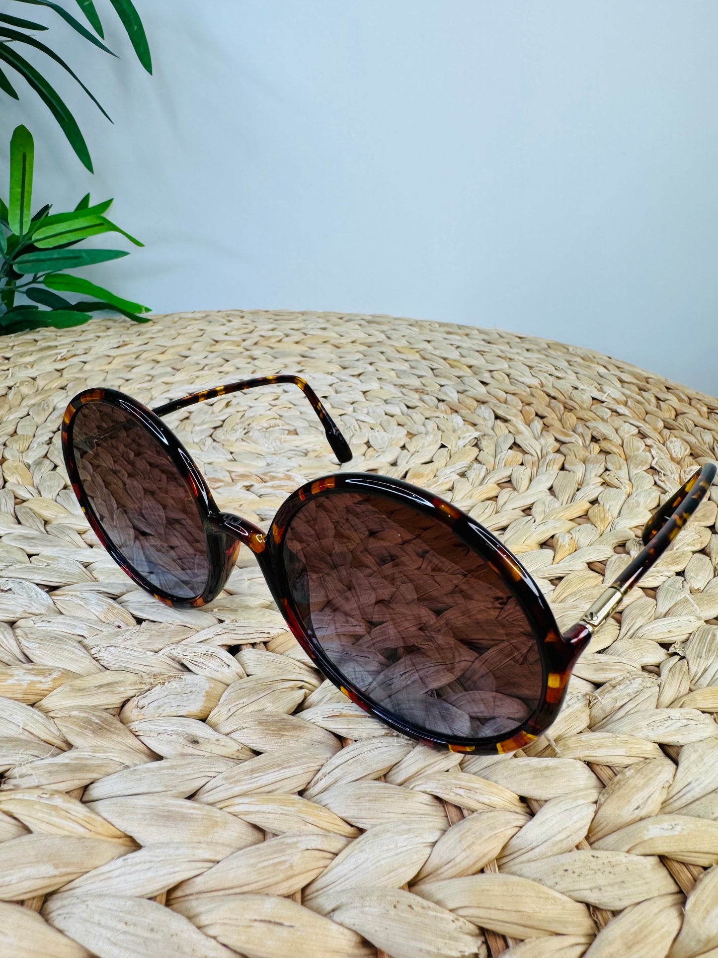 Round Tortoiseshell Sunglasses