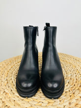 Load image into Gallery viewer, Chunky Leather Boots - Size 35
