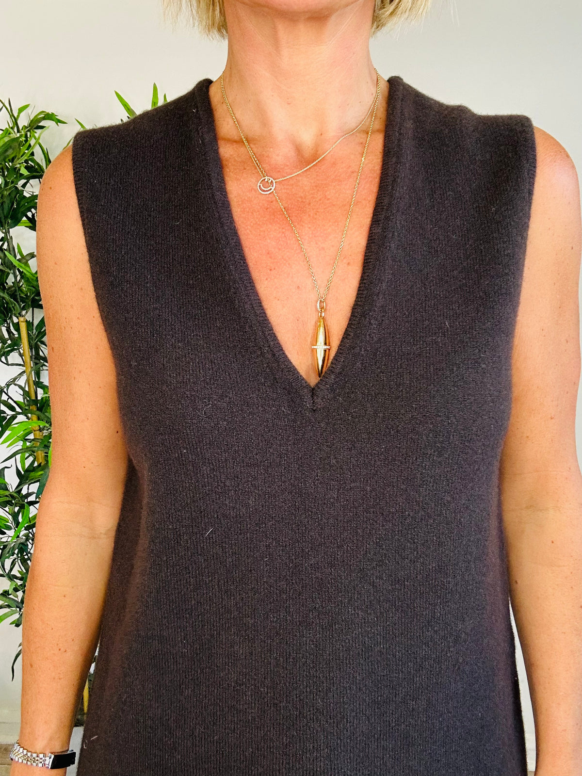 V-Neck Tank - Size M