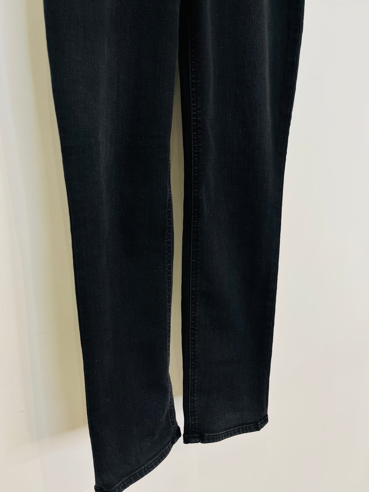 Sarah Slim Leg Jeans - Size 27