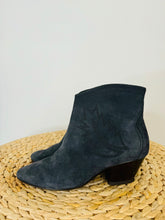 Load image into Gallery viewer, Suede Dacken Boots - Size 38
