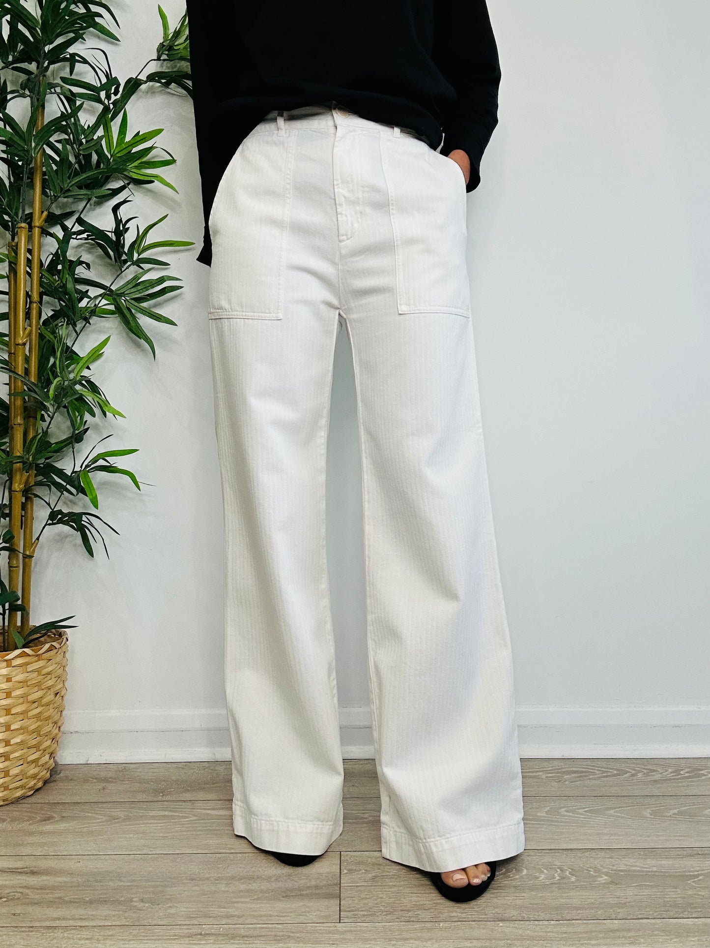 Wide Leg Jeans - Size 38