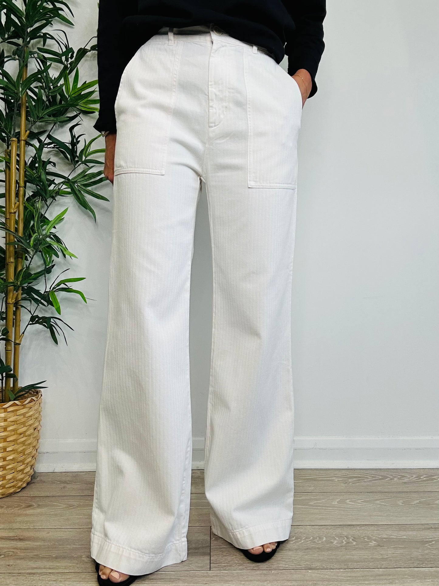 Wide Leg Jeans - Size 38