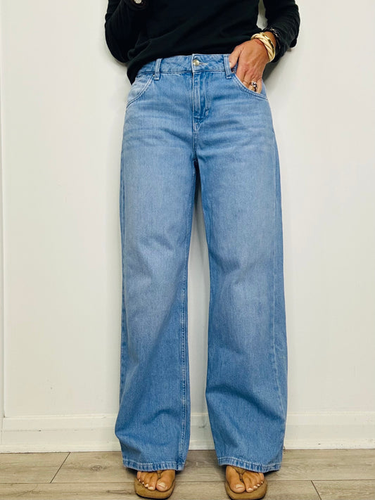 Valerie Boyfriend Skater Jeans - Size 25