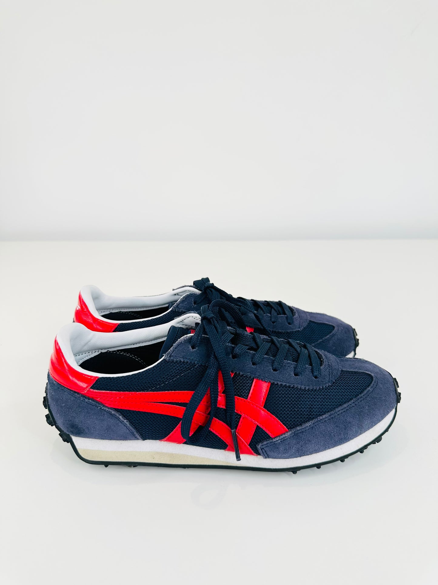 California Trainers - Size 39