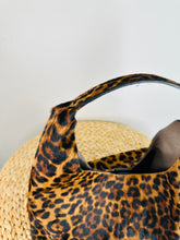 Load image into Gallery viewer, Leopard Print Shoulder Bag
