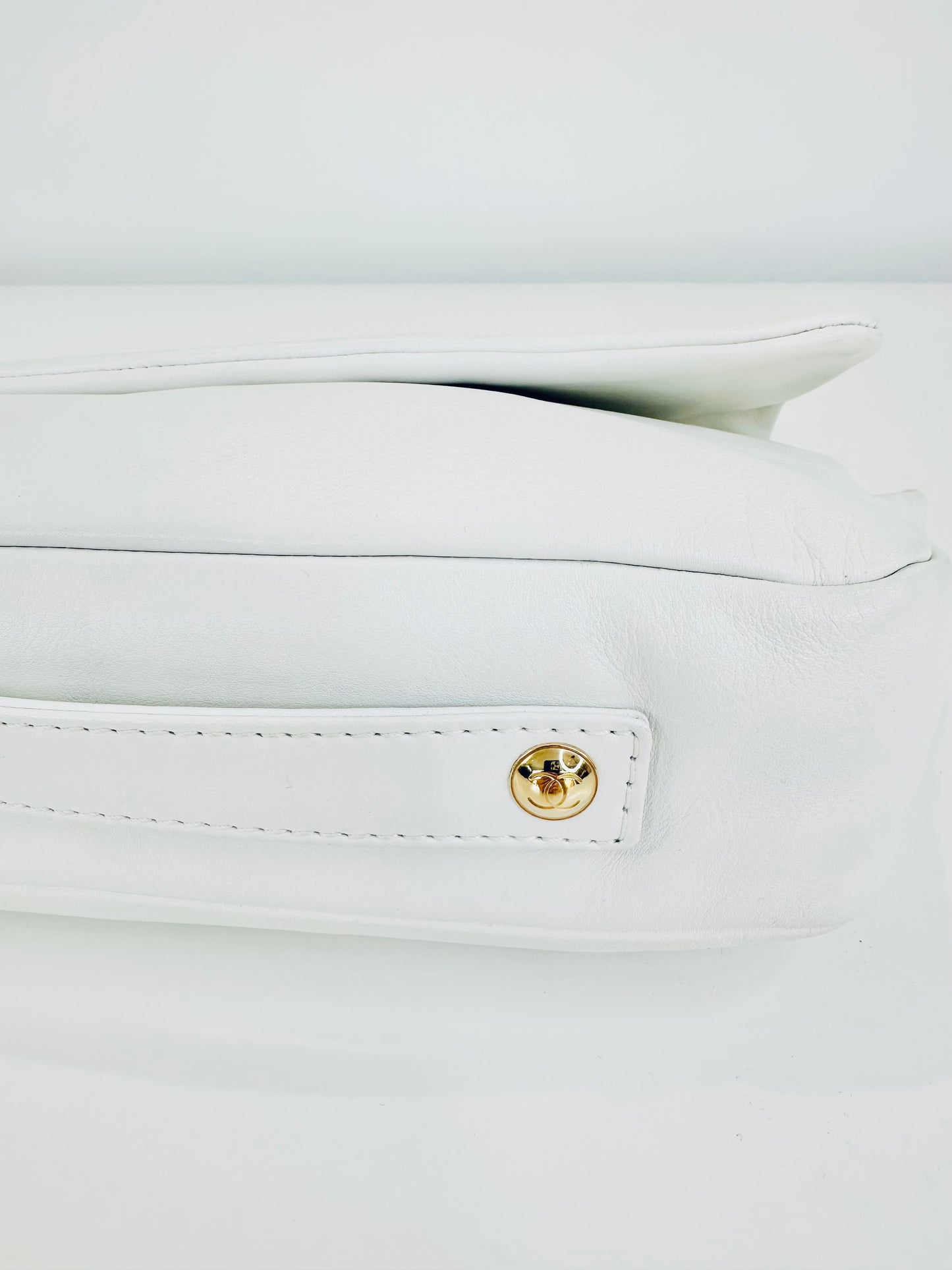 Rodeo Drive Flap Shoulder Bag