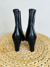 Load image into Gallery viewer, Leather Boots - Size 38
