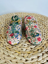 Load image into Gallery viewer, Floral Princetown Loafers - Size 35
