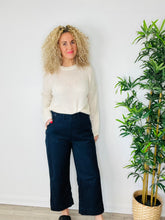 Load image into Gallery viewer, Scalloped Edge Trousers - Size 4
