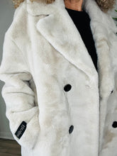 Load image into Gallery viewer, Jeanette Faux Fur Coat - Size M
