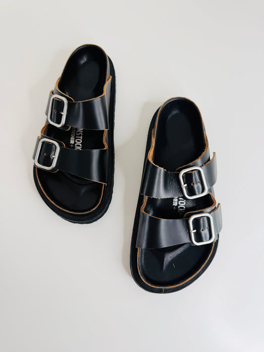 1774 Arizona Sandals - Size 38