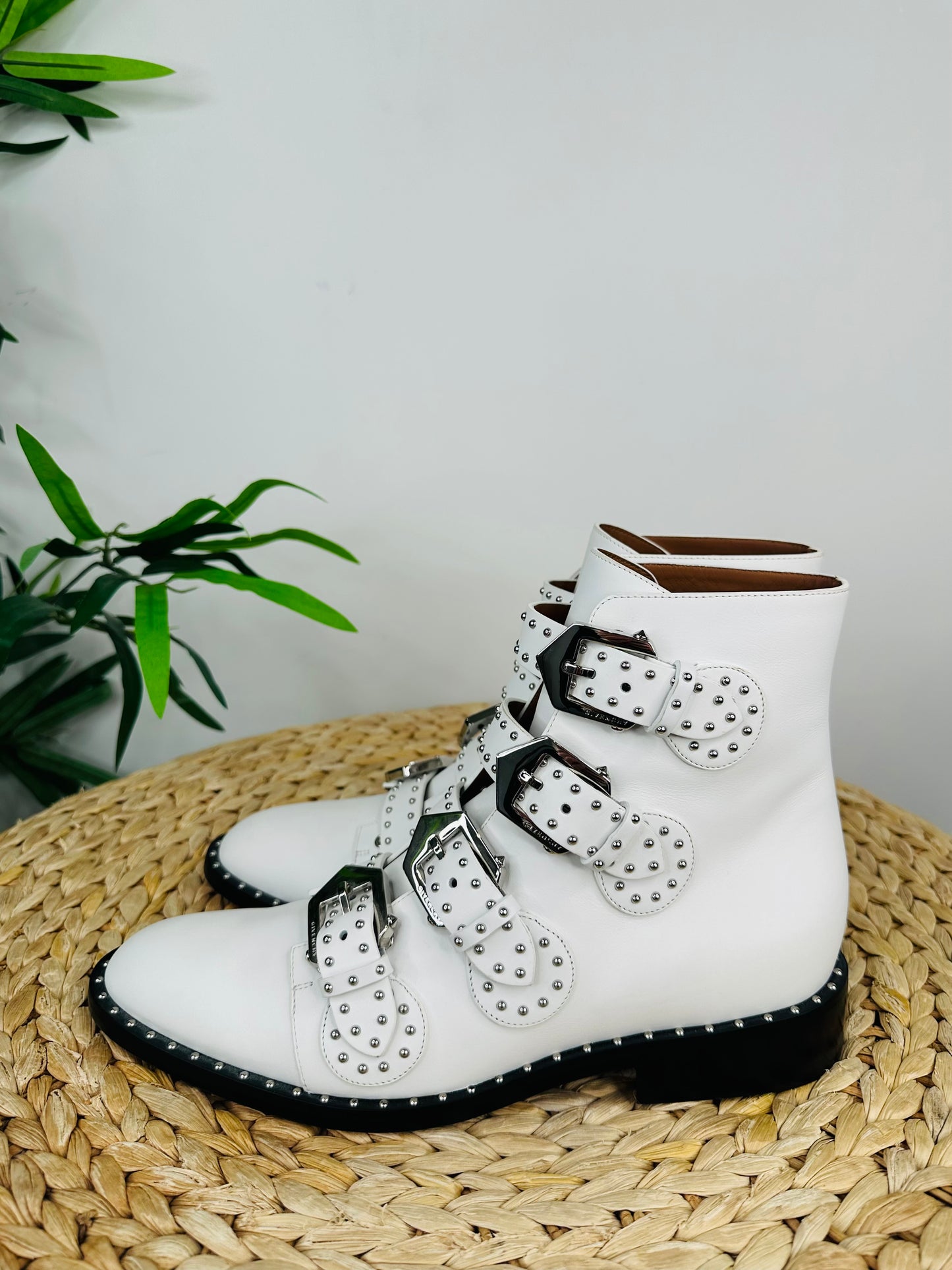 Elegant Studded Boots - Size 39