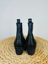 Load image into Gallery viewer, Snakeskin Boots - Size 41
