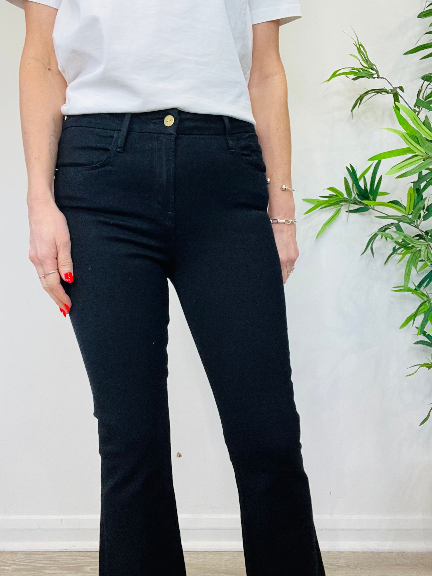 Le Crop Mini Boot Jeans - Size 29