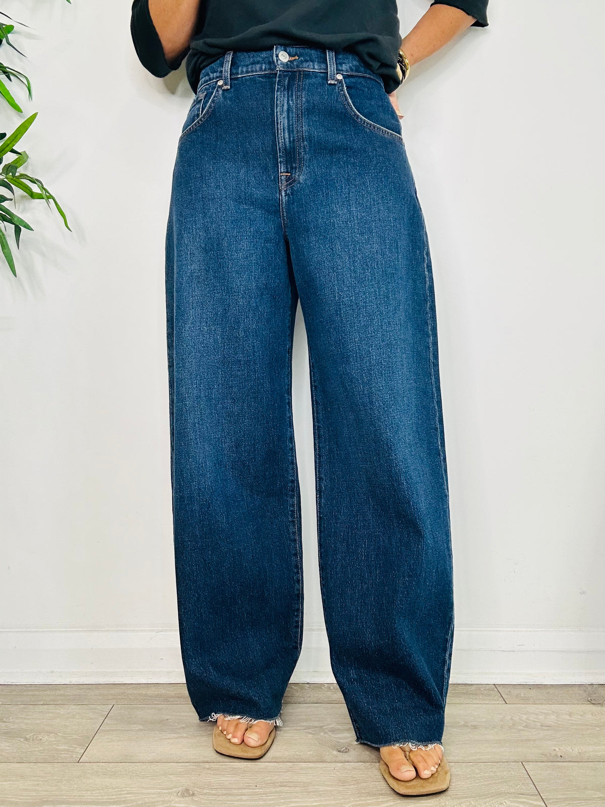 Curve Line Baggy Jeans - Size 27