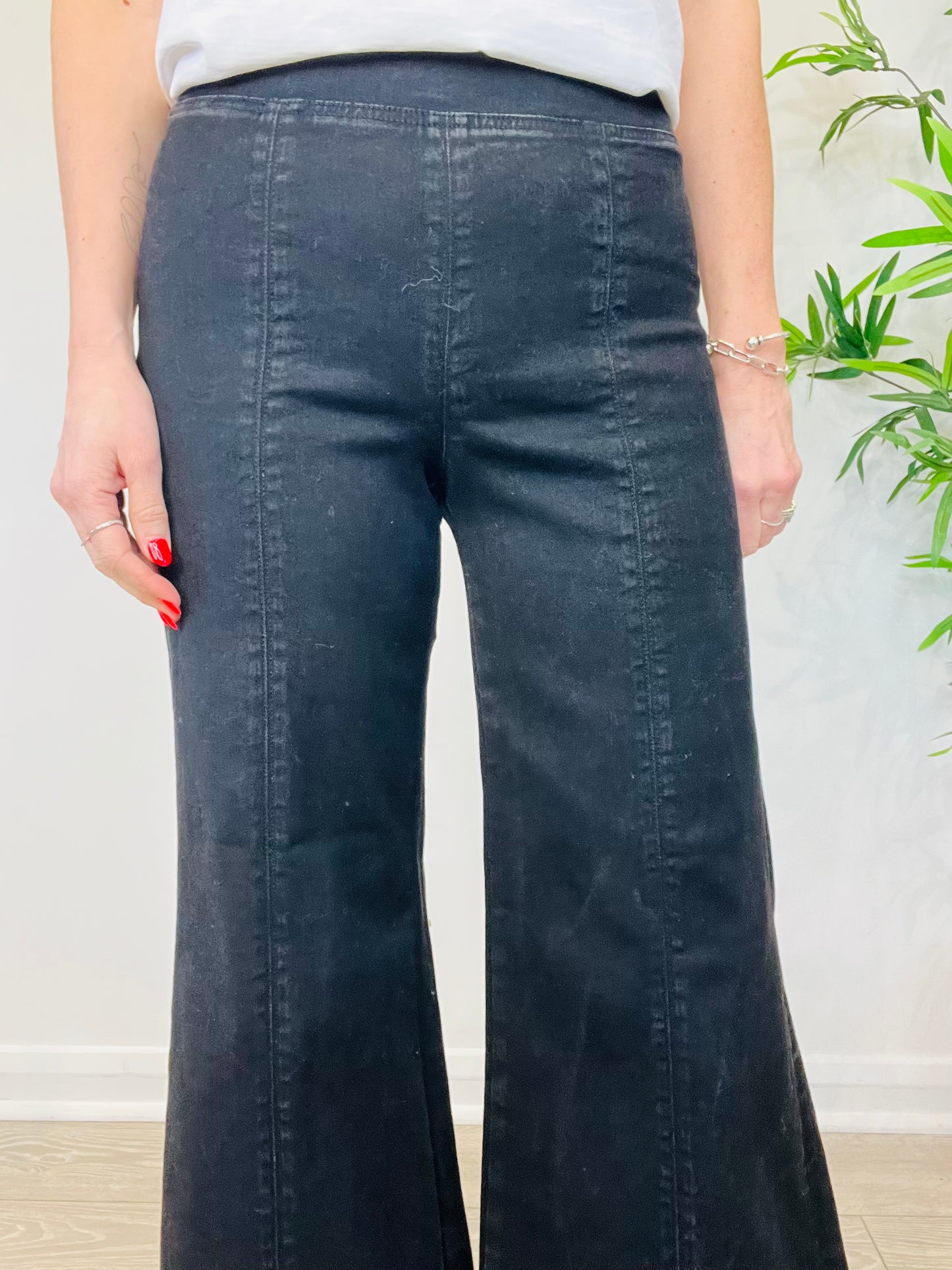 Flared Jeans - Size 26