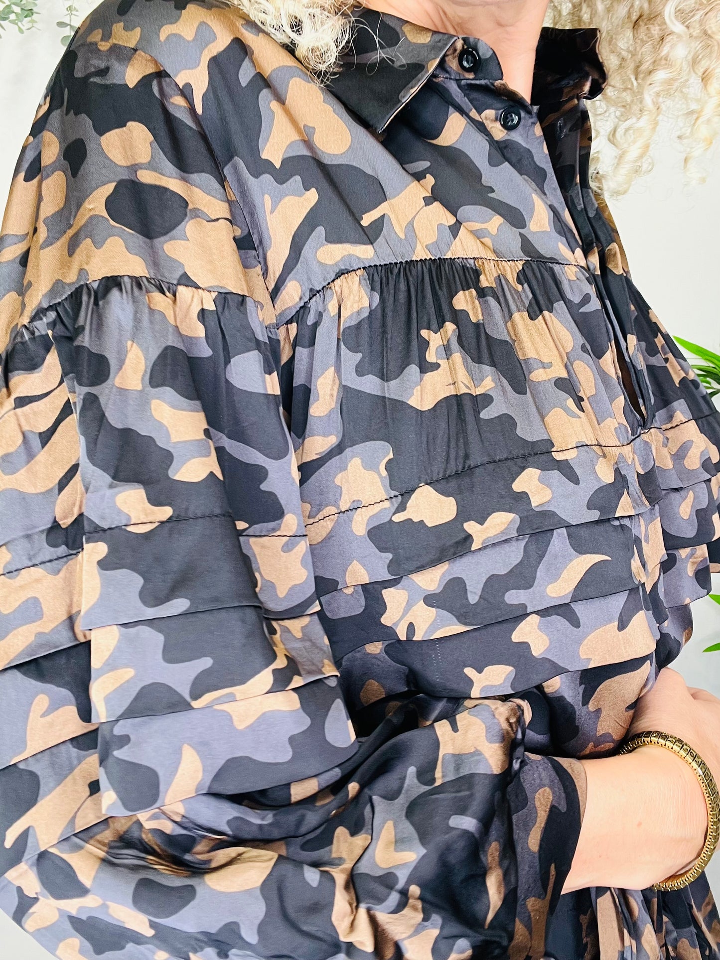 Camo Blouse - Size 38