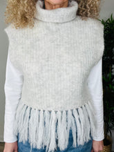 Load image into Gallery viewer, Caroa Fringed Vest - Size M
