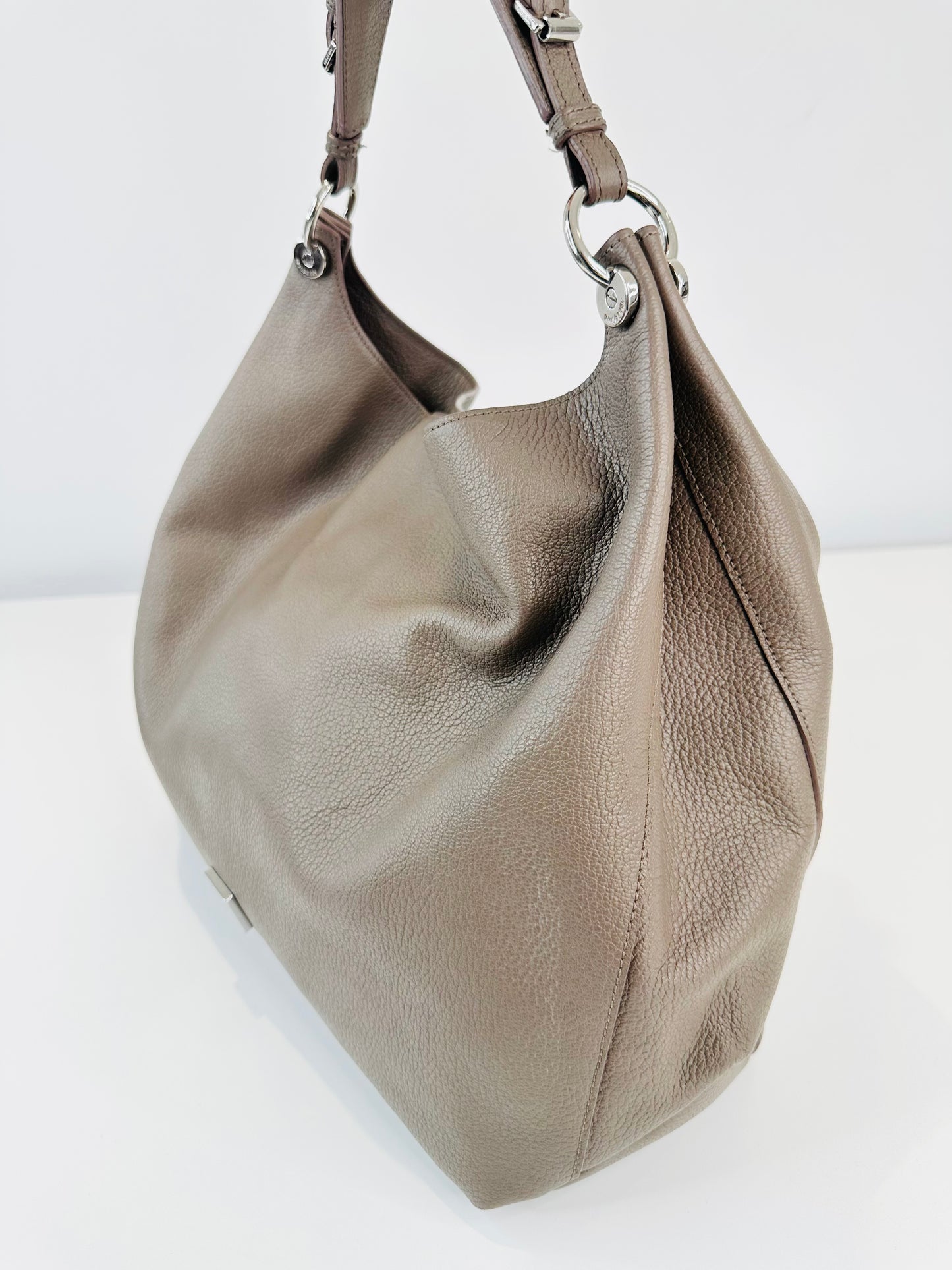 Freya Hobo Bag
