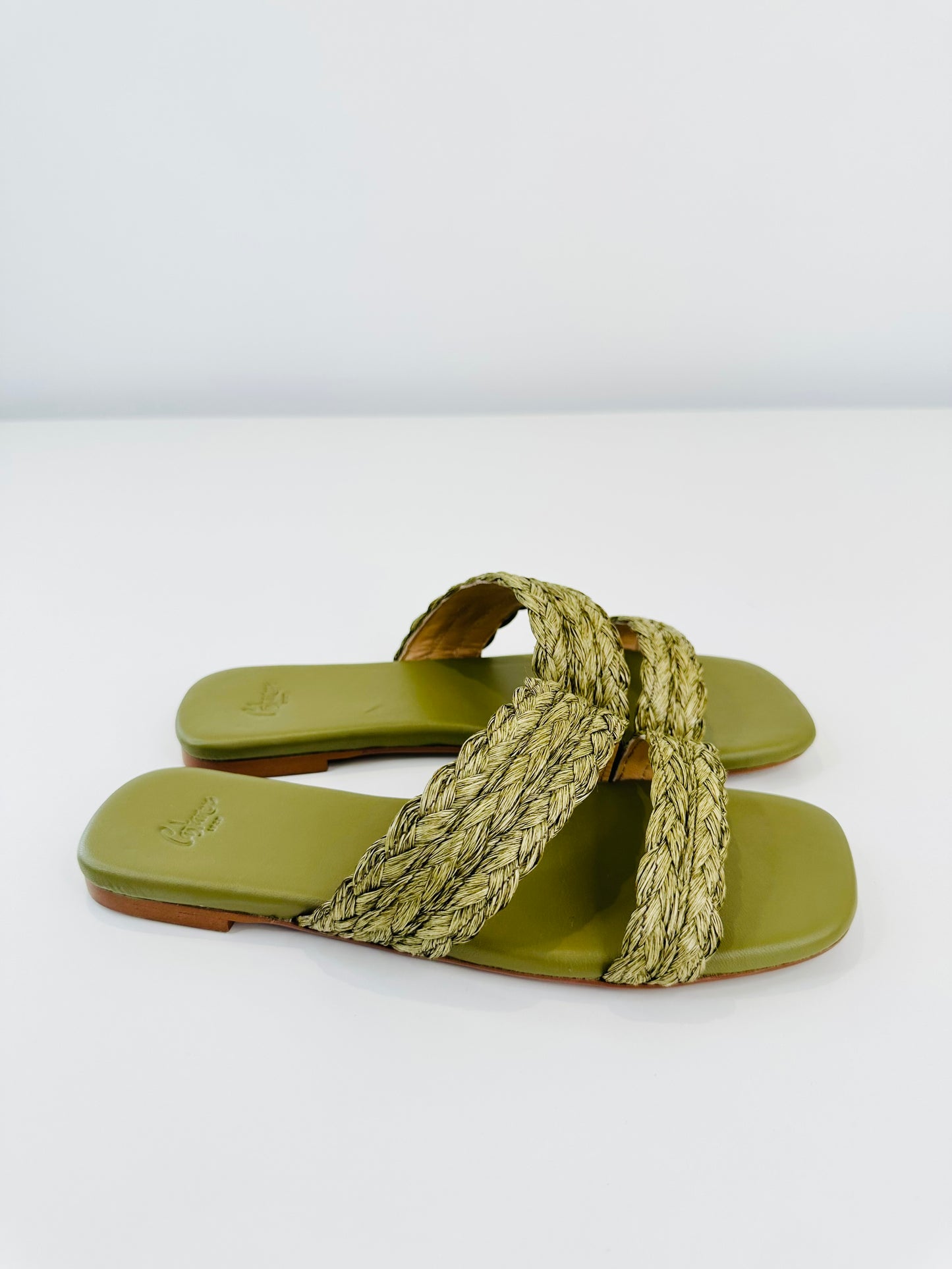 Paz Raffia Slides - Size 38